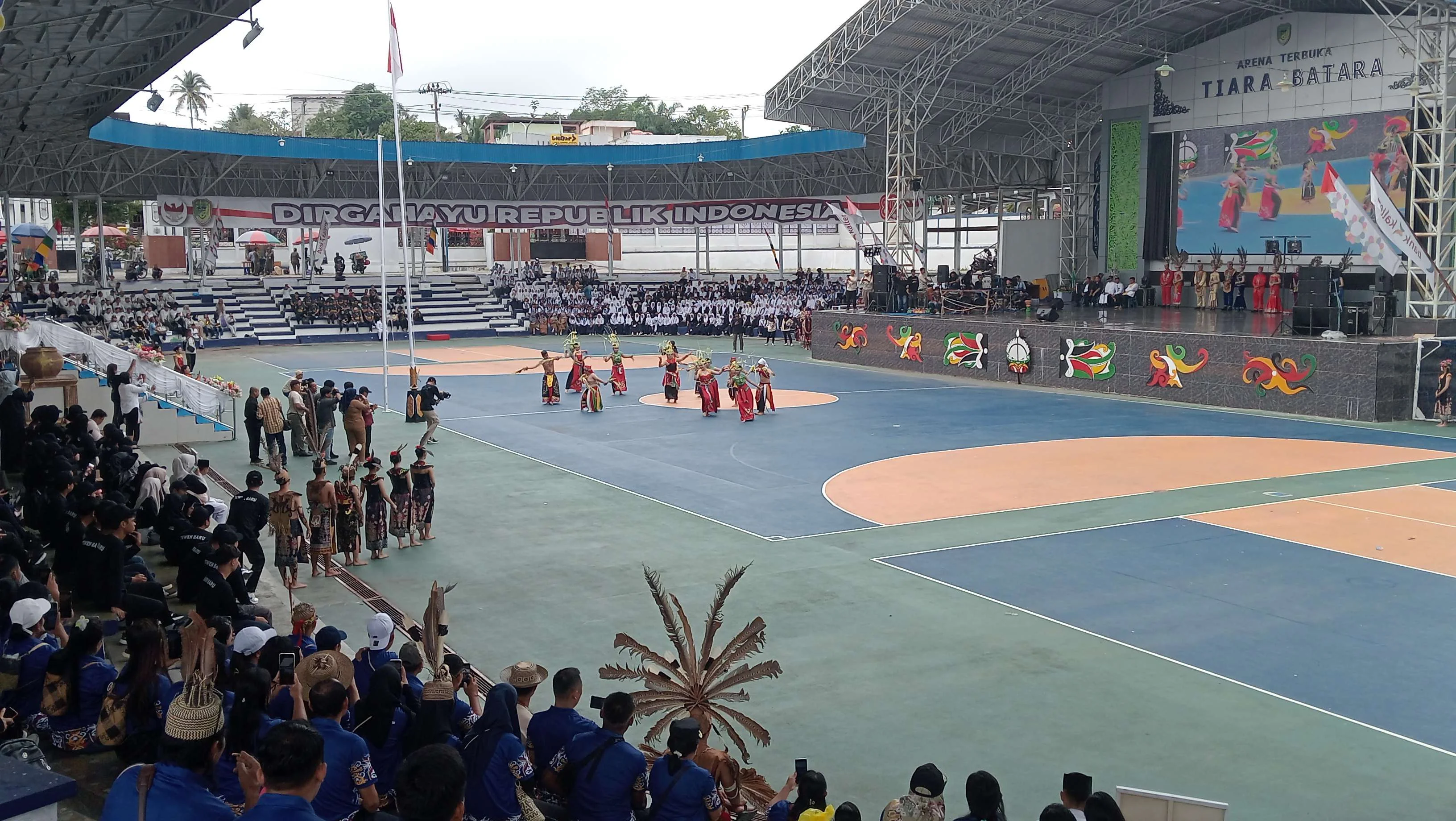 Sebanyak 829 Peserta Ikuti Festival Iya Mulik Bengkang Turan 2025, Salah Satu Juri Kehormatan Melly Novita Indra Gunawan.