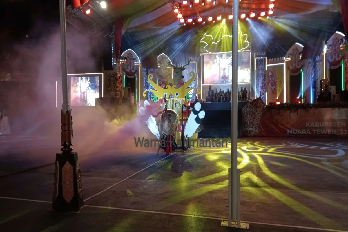 Pembukaan Festival Tandak Intan Kaharingan Ke XII Tingkat Provinsi Kalteng di Muara Teweh Paling Wah