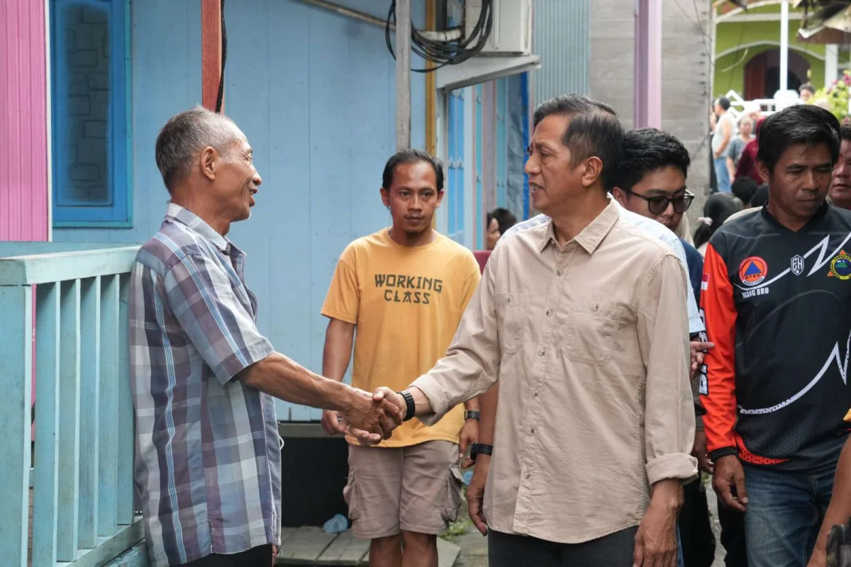 Hanya Beberapa Jam Setelah Kejadian, Pemkab Barito Utara Salurkan Bantuan Korban Kebakaran Dermaga