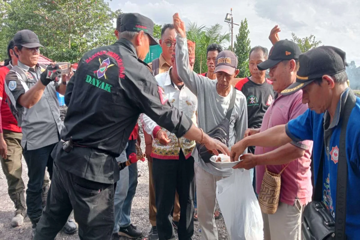 Setahan Awingnu dan Kupasan Teori Hukum Diskriminatif (?)