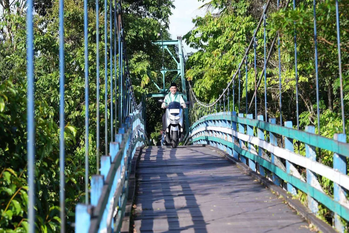 Bupati Shalahuddin Gencar Pembangunan Infrastruktur Gencar Pembangunan Mental Spritual