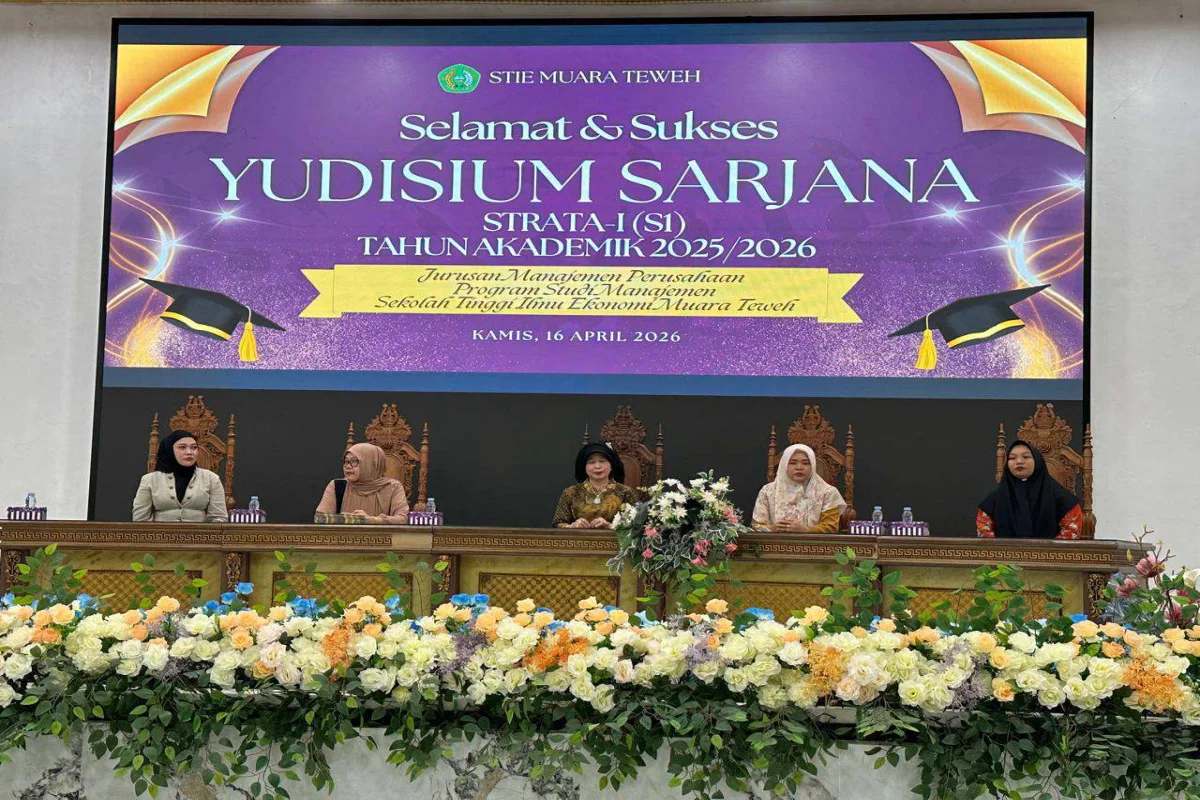 STIE Muara Teweh Gelar Yudisium S1 Manajemen Perusahaan, Dr Hj. Sofia : Harus Bisa Membuktikan Sukses Walau Kuliah di Daerah