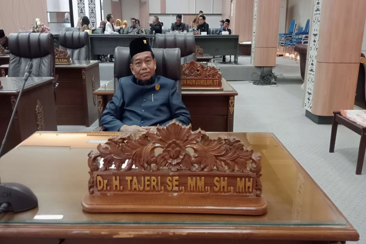 Ketua Komisi III DPRD Barito Utara, Dr. H. Tajeri Puji Pemda Juara 1 Penurunan Angka Pengangguran Regional Kalimantan