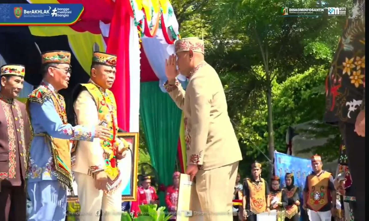 Kapolres Barito Utara AKBP Singgih Febiyanto Menerima Penghargaan Prestisius Gubernur Kalteng