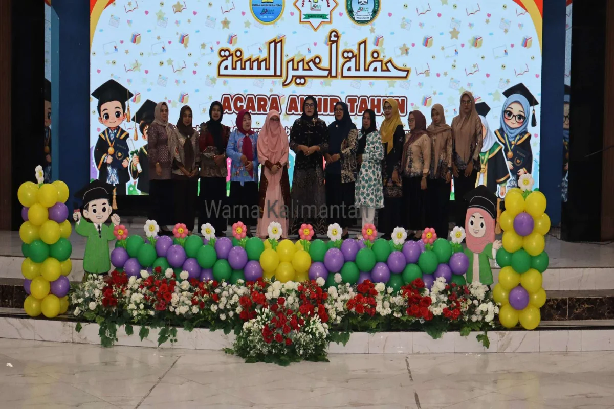 Acara Akhir Tahun SD IT Al Falah Muara Teweh, Kadisdik Apresiasi Peran dan Kasih Sayang Guru