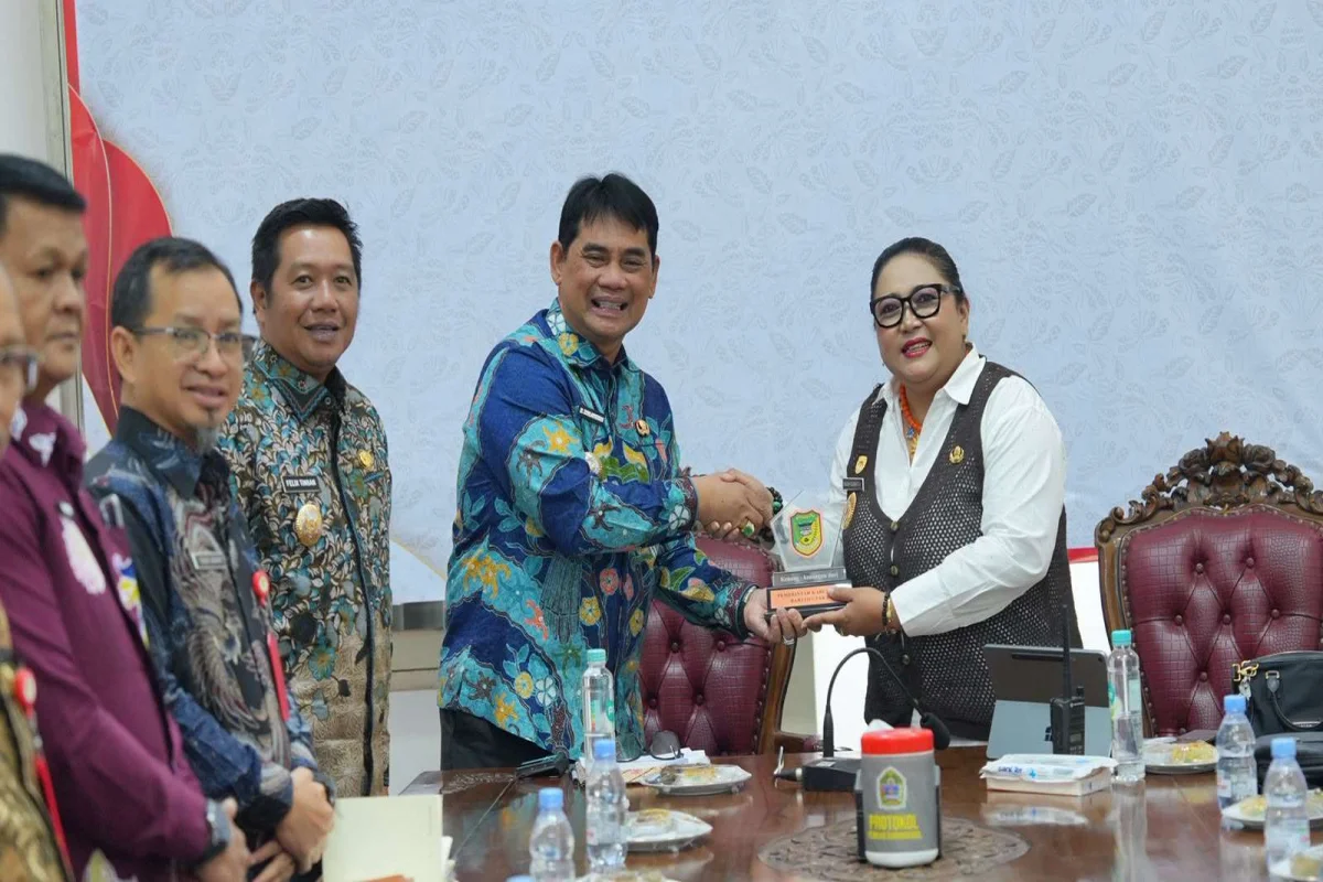 Kaji Tiru Hari Kedua, Bupati Barito Utara H. Shalahuddin Bertemu Bupati Gunungkidul