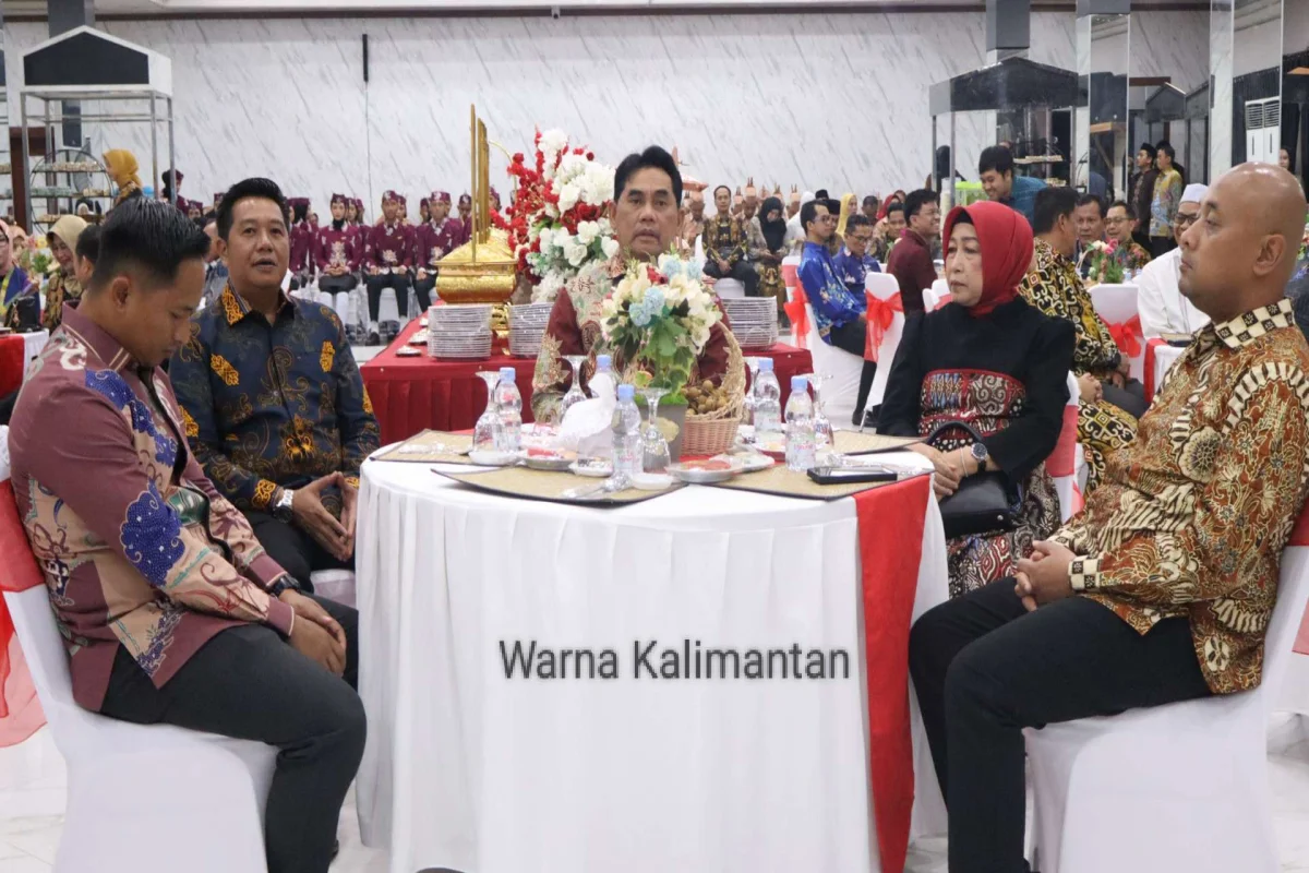 Ketua dan Anggota DPRD Barito Utara Hadir Pada Malam Resepsi Kenegaraan HUT Kemerdekaan RI Ke - 81