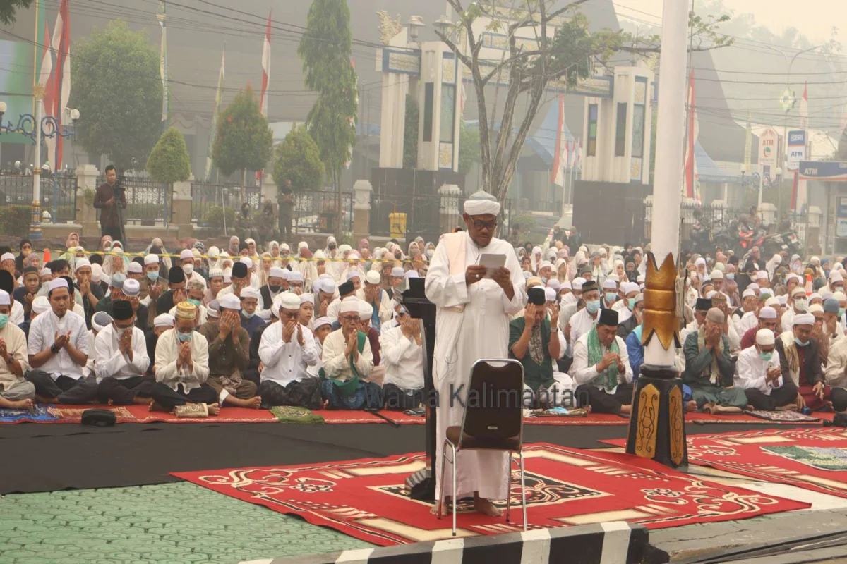 Sholat Istisqa, Bupati Ajak Tinggalkan Kesombongan, Ketua MUI Serukan Tidak Membuat Kerusakan di Muka Bumi