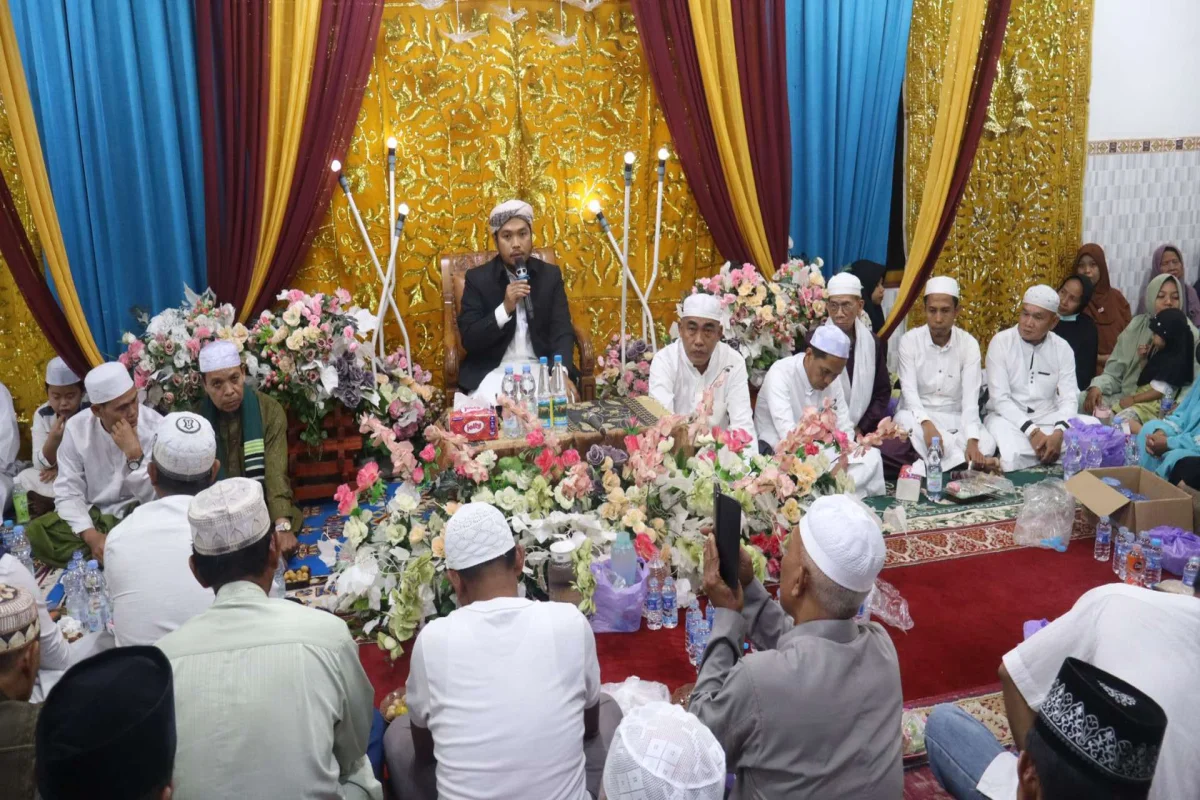 Peringatan Maulid Langgar Nurul Jihad Dermaga, Ibu - ibu Gotong Royong Siapkan Ribuan Nasi Kotak
