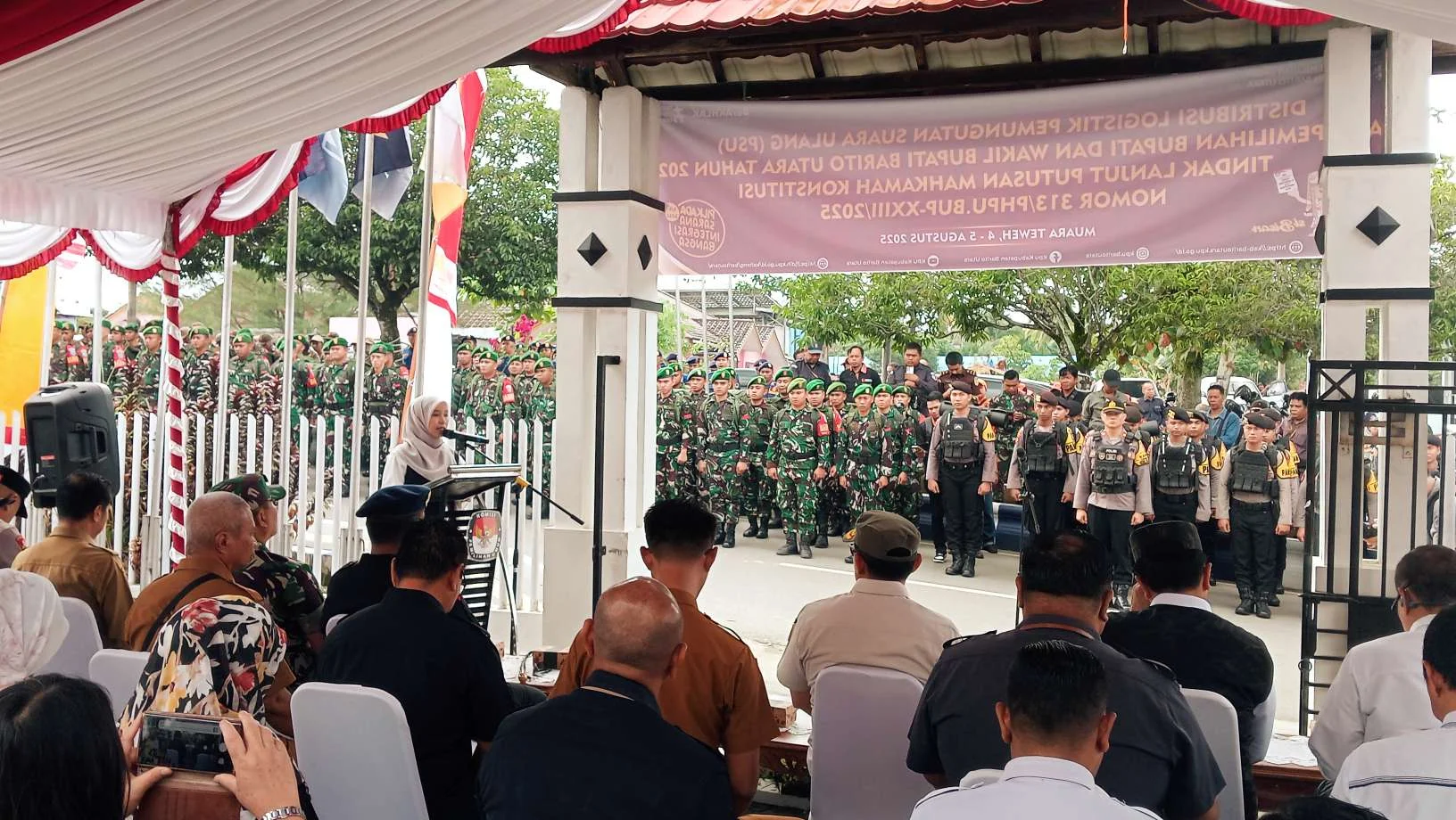 Logistik PSU Bergeser Dari Gudang KPU Barito Utara Ke Kecamatan